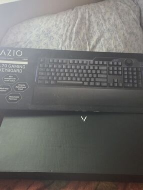 KB501 Black Gaming Keyboard with Blue Backlight And 2400 Gaming Mouse